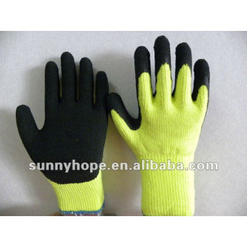 Winter use gloves